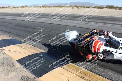 media/Dec-01-2025-Moto Forza (Mon) [[2daa91e15f]]/1-Advanced Group/Session 4 (Turn 10 Inside)/